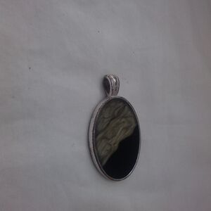 Kenneth Cole Reaction Silver and Black Necklace